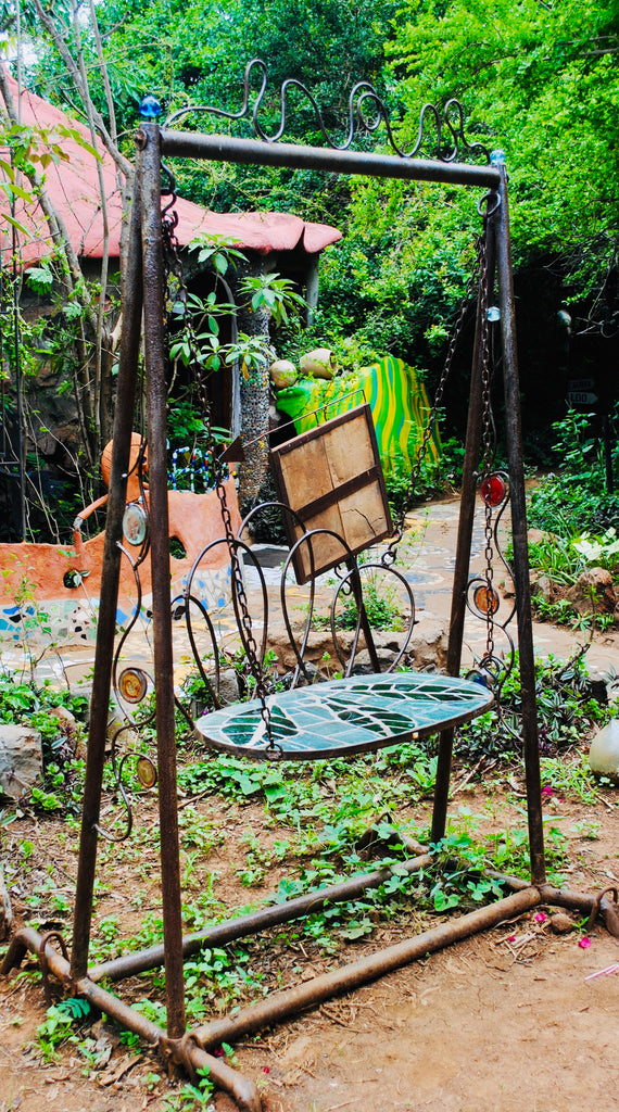 Dalle de Verre swinging bench