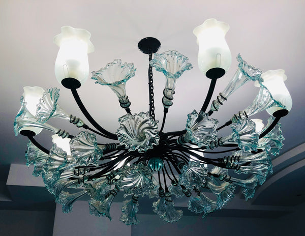 Chandelier 'Kitengela Classic' 8 light cups, clear flowers